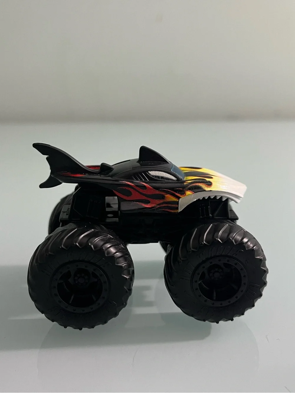 Hot Wheels 2020 Monster Trucks HW Flames Shark Wreak Black W/ Flames 1:64th